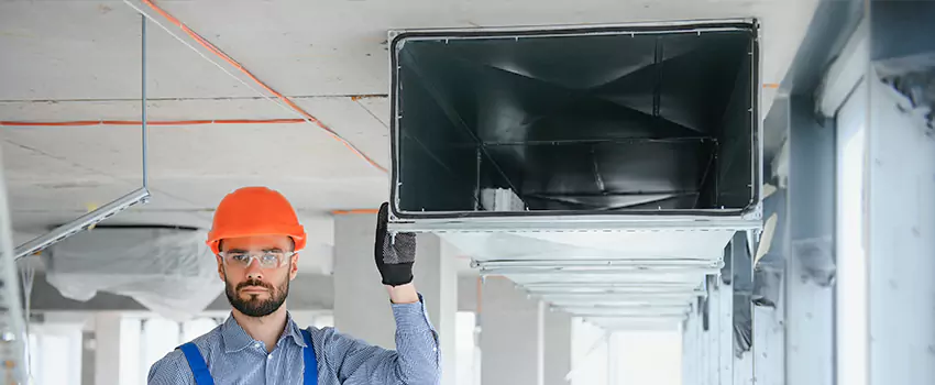 Clogged Air Duct Cleaning and Sanitizing in University, FL