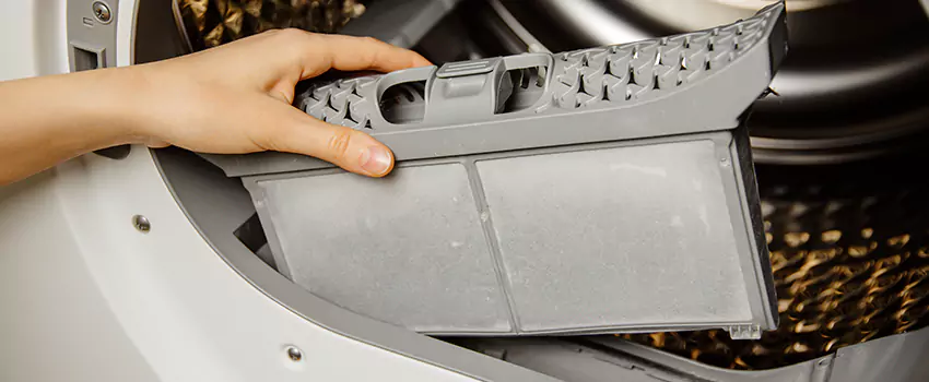 Signs Of A Clogged Dryer Lint Trap in University, Florida